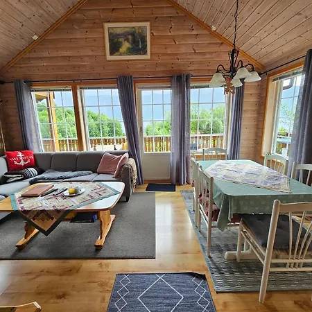 Oen 1 Semesterbostad