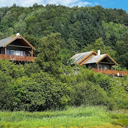 Semesterbostad Oen 1